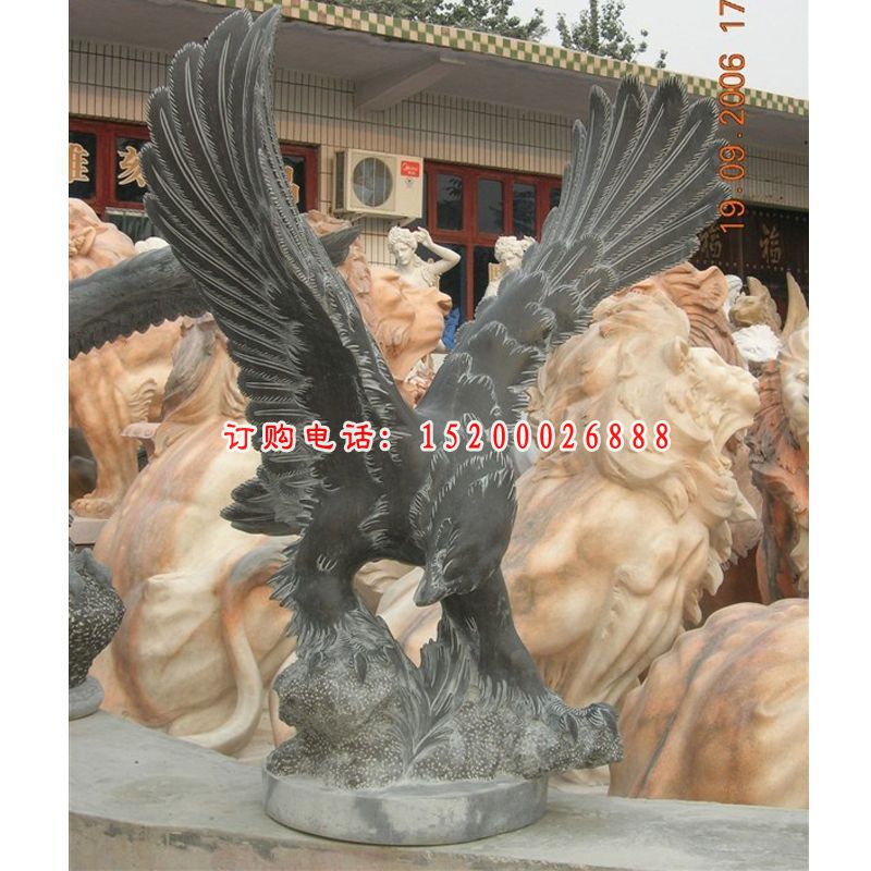 石雕老鹰，青石老鹰雕塑