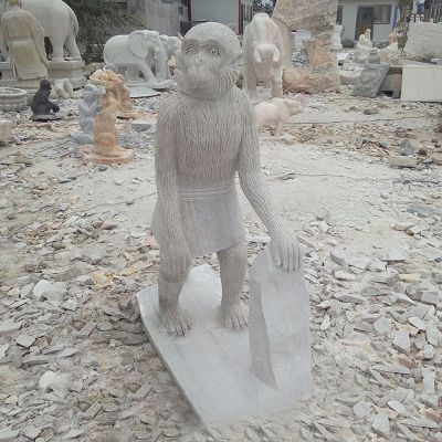 立着的猿猴石雕 大理石动物雕塑