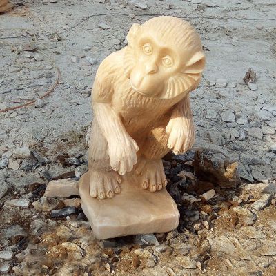 坐着的猴子石雕 晚霞红动物雕塑