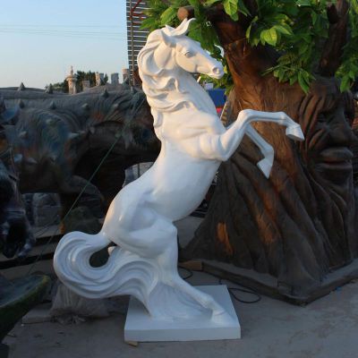 汉白玉石雕立马，公园动物石雕