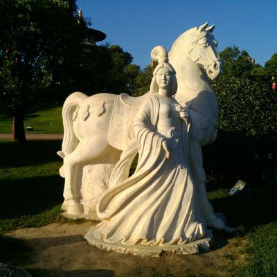 美女牵马石雕，人物与马雕塑 