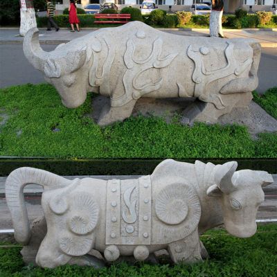 抽象牛石雕，公园石雕动物