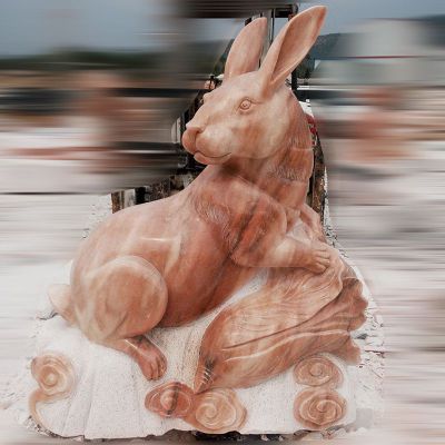 晚霞红兔子  石雕公园动物雕塑