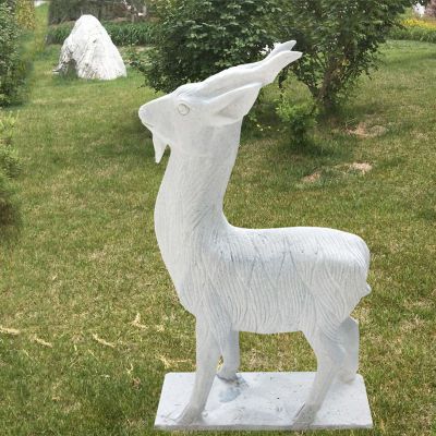 草坪动物摆件，石雕羊雕塑