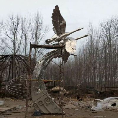 不锈钢飞翔的天鹅雕塑