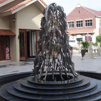 不锈钢喷泉鱼雕塑