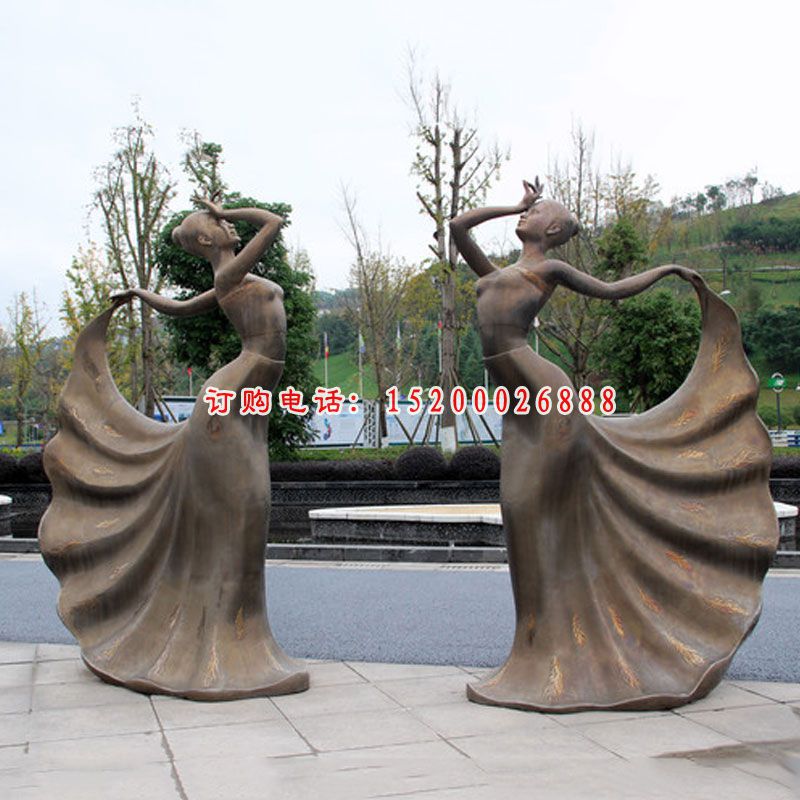 美女跳孔雀舞雕塑，公园景观铜雕
