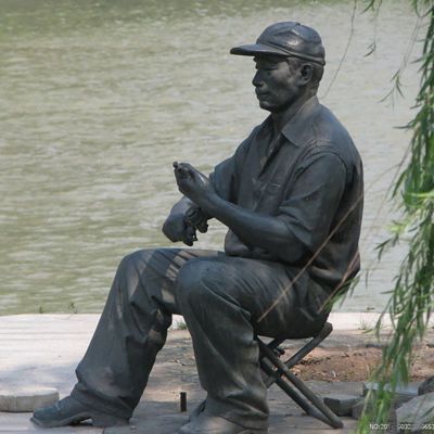人钓鱼铜雕，公园钓鱼雕塑