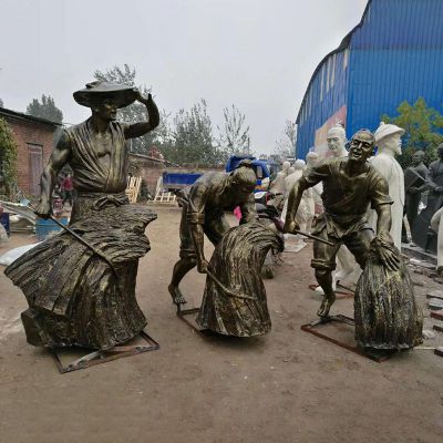 收割谷子人物铜雕，公园景观雕塑