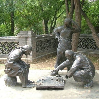 下象棋的人物铜雕，公园人物雕塑