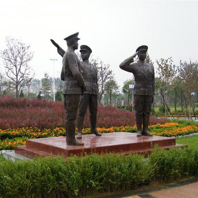 解放军战士铜雕