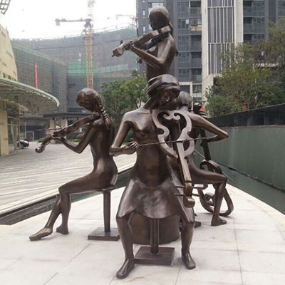 演奏乐器的女孩们铜雕