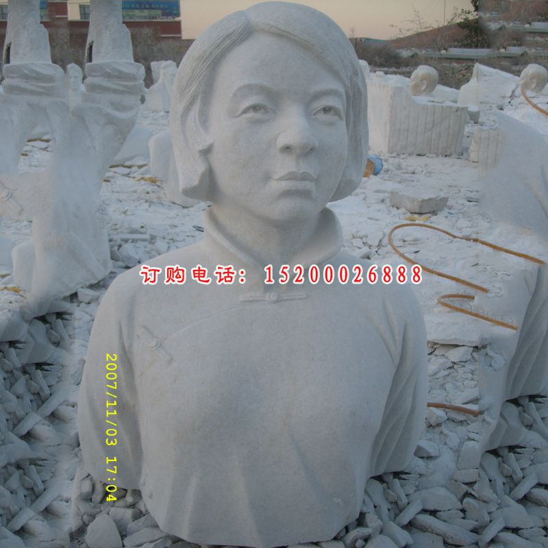 刘胡兰石雕，校园英雄人物雕塑