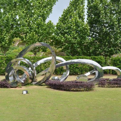 不锈钢镜面花环  公园景观雕塑