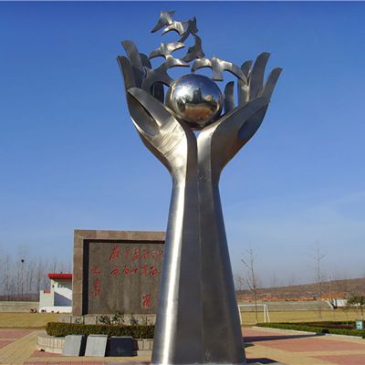 不锈钢雕塑托起未来景观雕塑