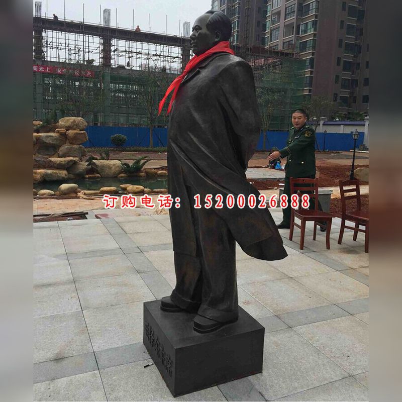 湘潭市消防支队--毛主席铜雕塑 (2)