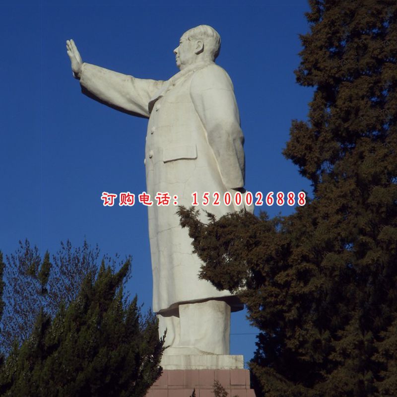 石雕毛主席，广场伟人雕塑 (1)