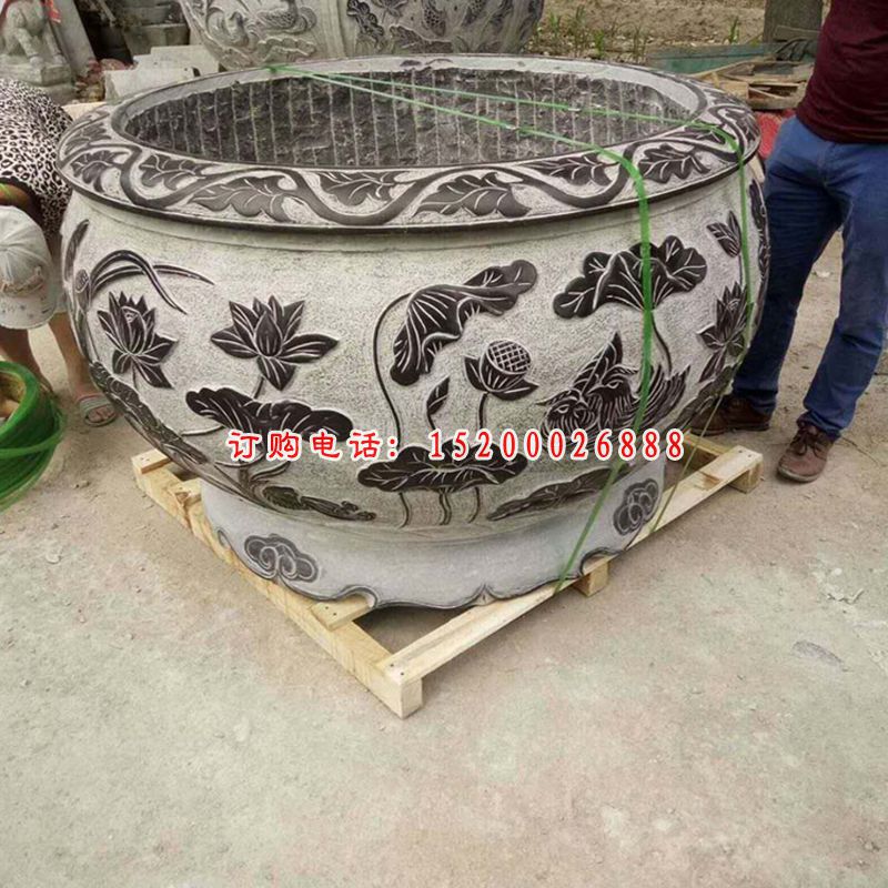 莲花鸳鸯浮雕水缸，庭院荷花缸石雕