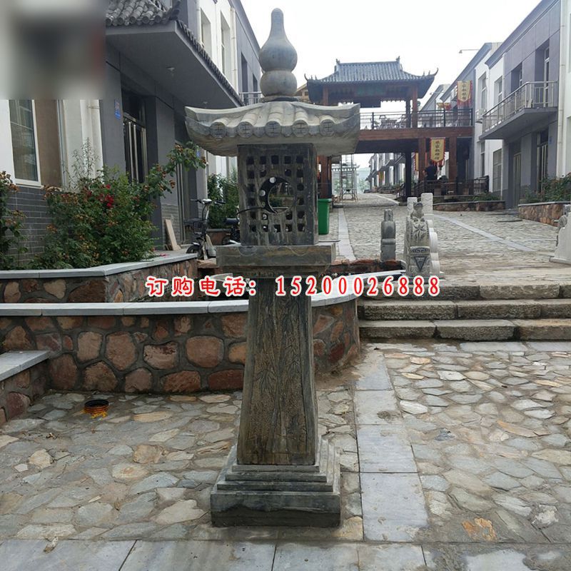 青石灯雕塑，仿古石灯