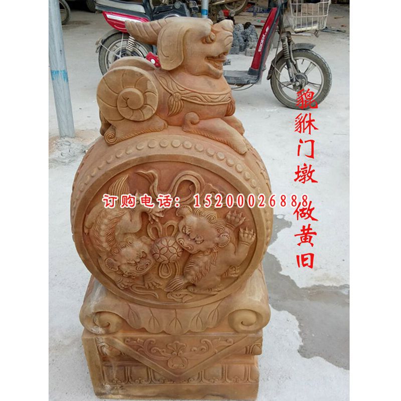貔貅门墩石雕，晚霞红石门墩 (3)