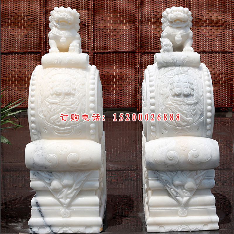 汉白玉石门墩，招财抱鼓石