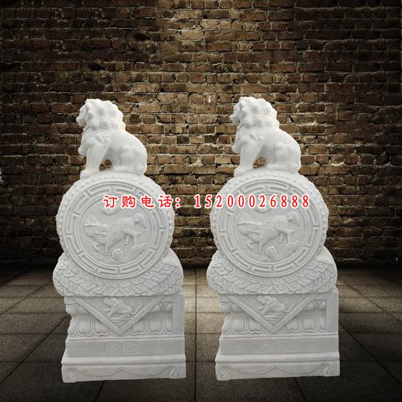 汉白玉石门墩，狮子抱鼓石