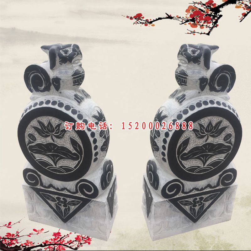 门墩雕塑，青石抱鼓石