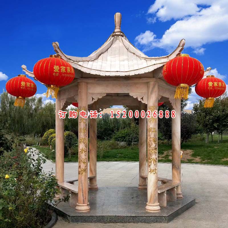 晚霞红石雕亭子，