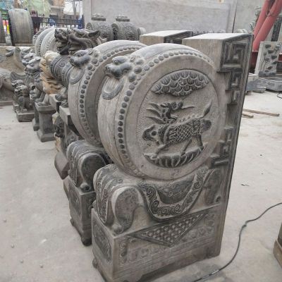 麒麟浮雕抱鼓石，招财石门墩