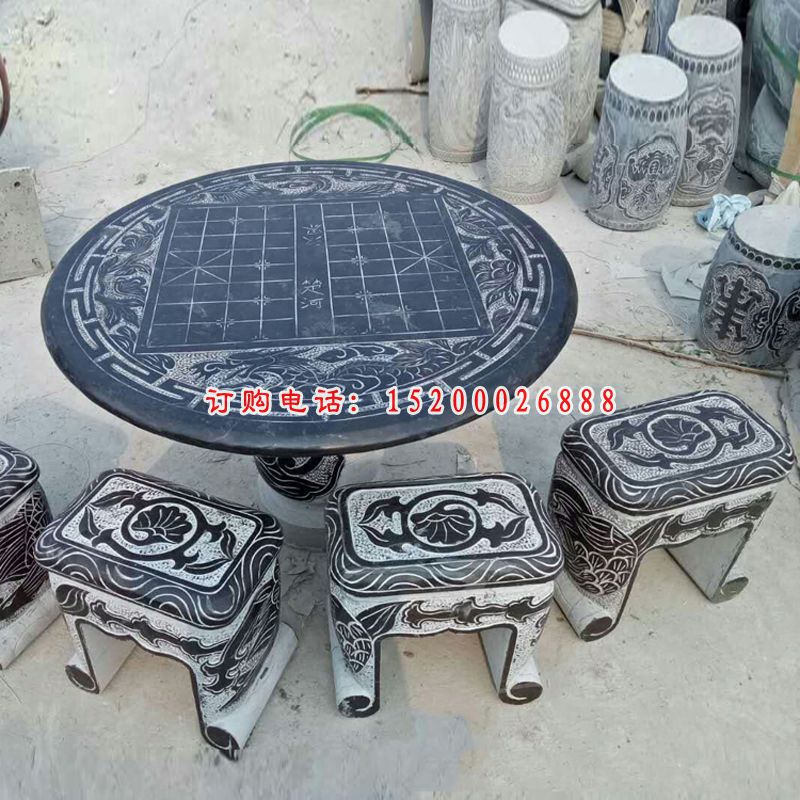 青石桌凳，可下棋的桌子石雕