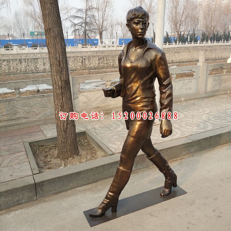 逛街的女孩雕塑 玻璃钢仿铜步行街人物 (2)