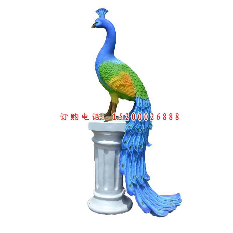 玻璃钢站在树洞的孔雀   花园动物摆件