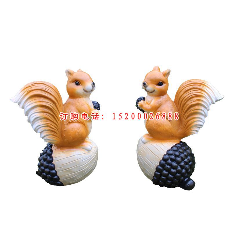 小松鼠雕塑，玻璃钢卡通动物 (2)