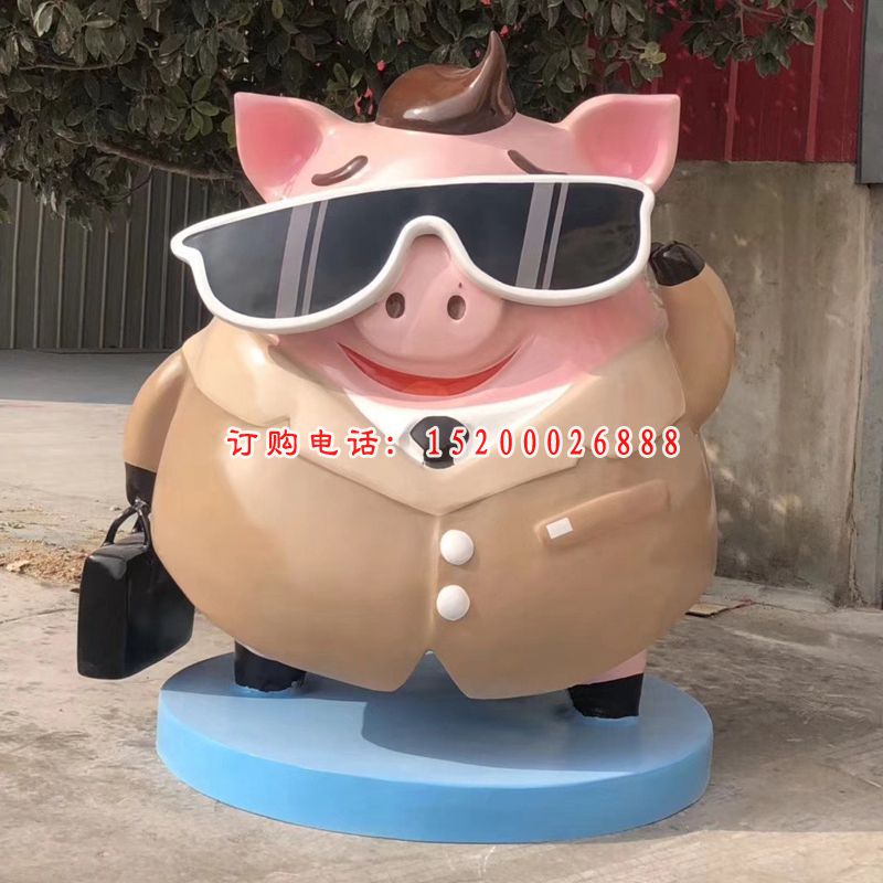 卡通猪雕塑，玻璃钢动物摆件
