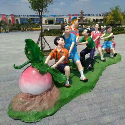 公园拔萝卜的儿童雕塑玻璃钢仿真人物摆件