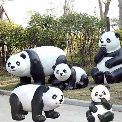 玻璃钢行走熊猫    公园动物摆件