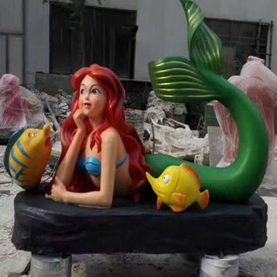 玻璃钢卡通美人鱼和深海鱼雕塑，公园景观摆件 