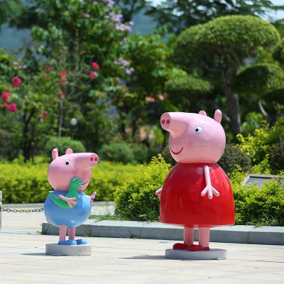 彩绘小猪佩奇一家 玻璃钢粉红猪小妹雕塑