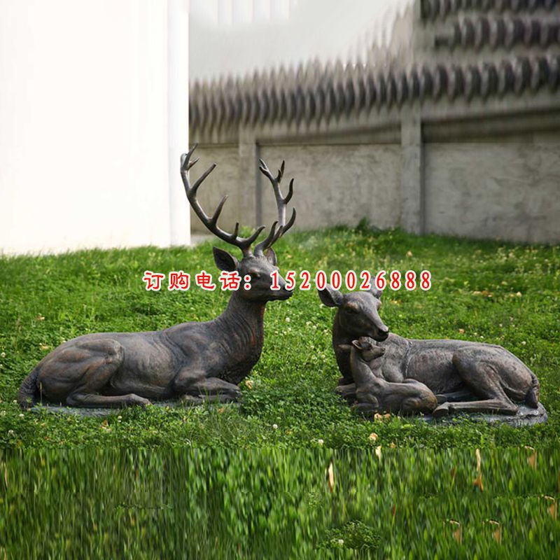 小鹿一家雕塑，公园动物铜雕