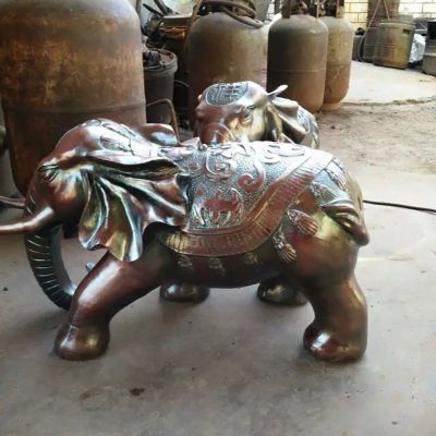 招财大象铜雕，公园动物雕塑