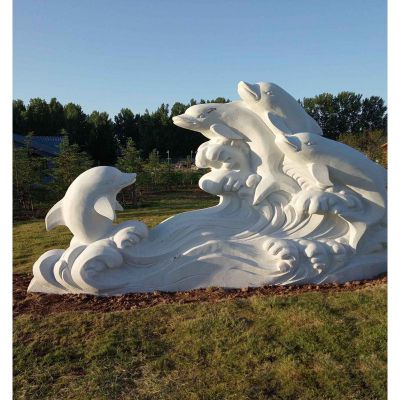 一群海豚石雕，公园动物石雕