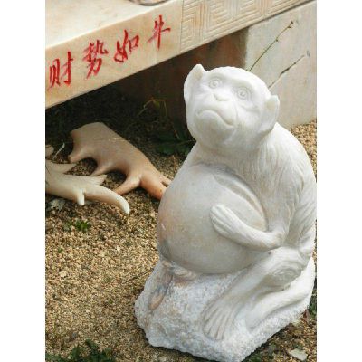 小猴抱桃雕塑，动物石雕 (1)