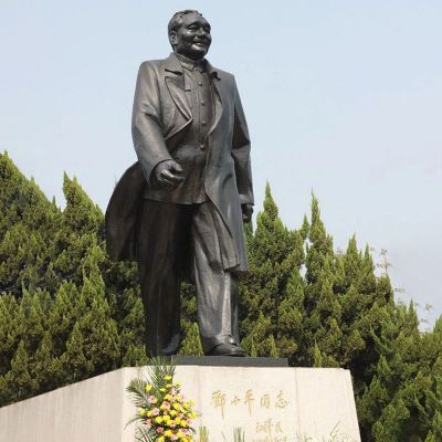 邓小平雕塑，公园伟人铜雕 (2)