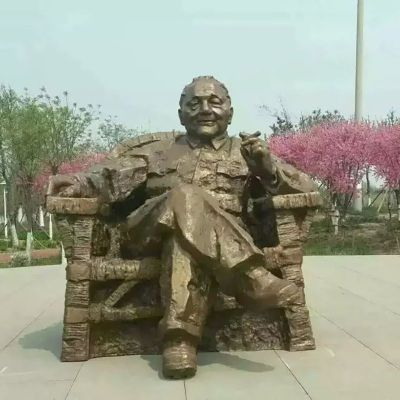 邓小平坐像铜雕，广场伟人雕塑