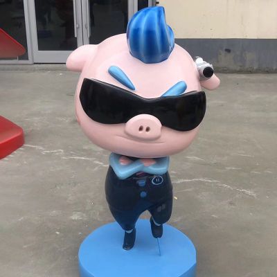 玻璃钢猪猪侠雕塑 (3)