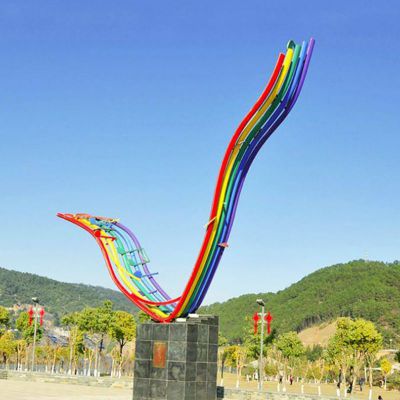 不锈钢彩虹雕塑 (1)