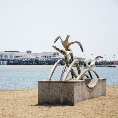 不锈钢游泳雕塑 (2)