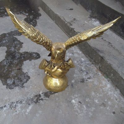 铜雕老鹰 (1)