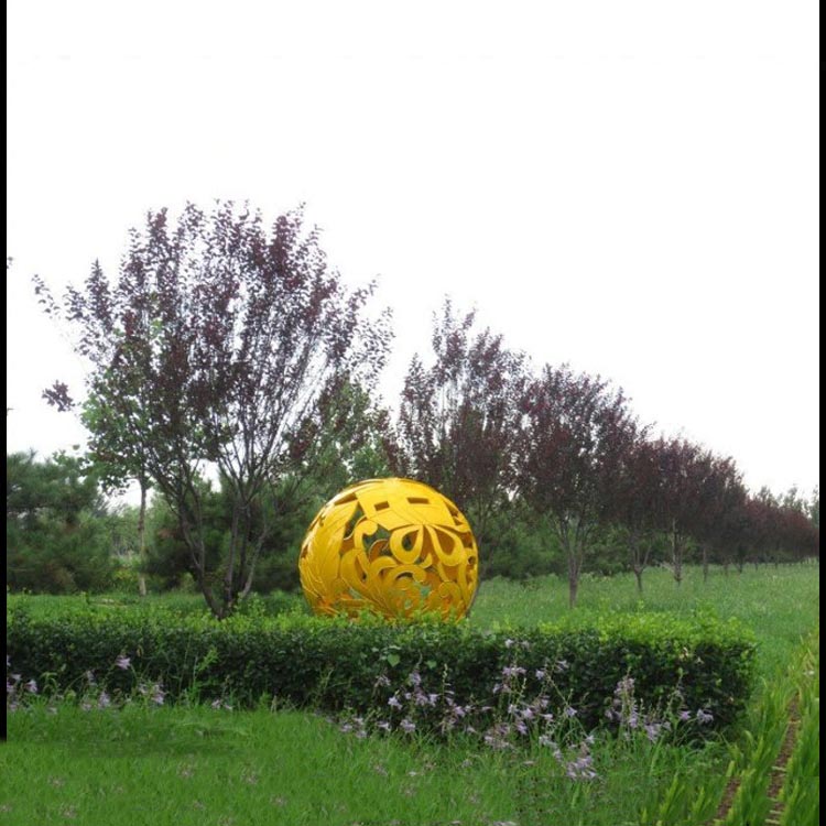 创意黄色镂空球公园景观雕塑，不锈钢雕塑