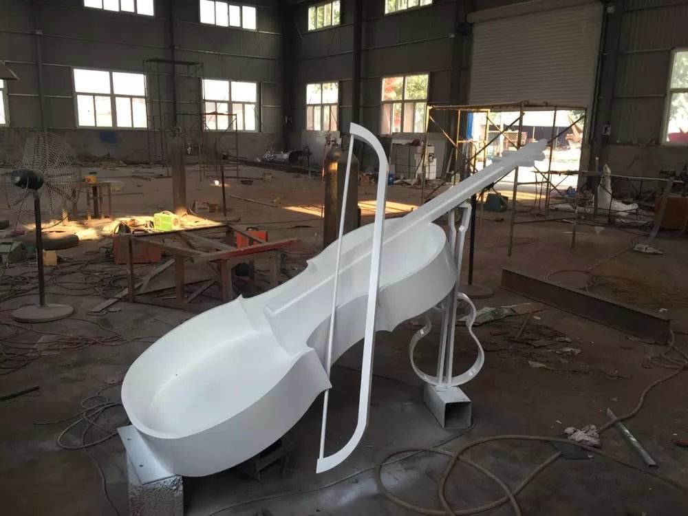 不锈钢大提琴雕塑，不锈钢喷漆雕塑_wps图片